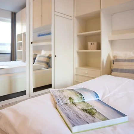 Seaside 24 Apartment